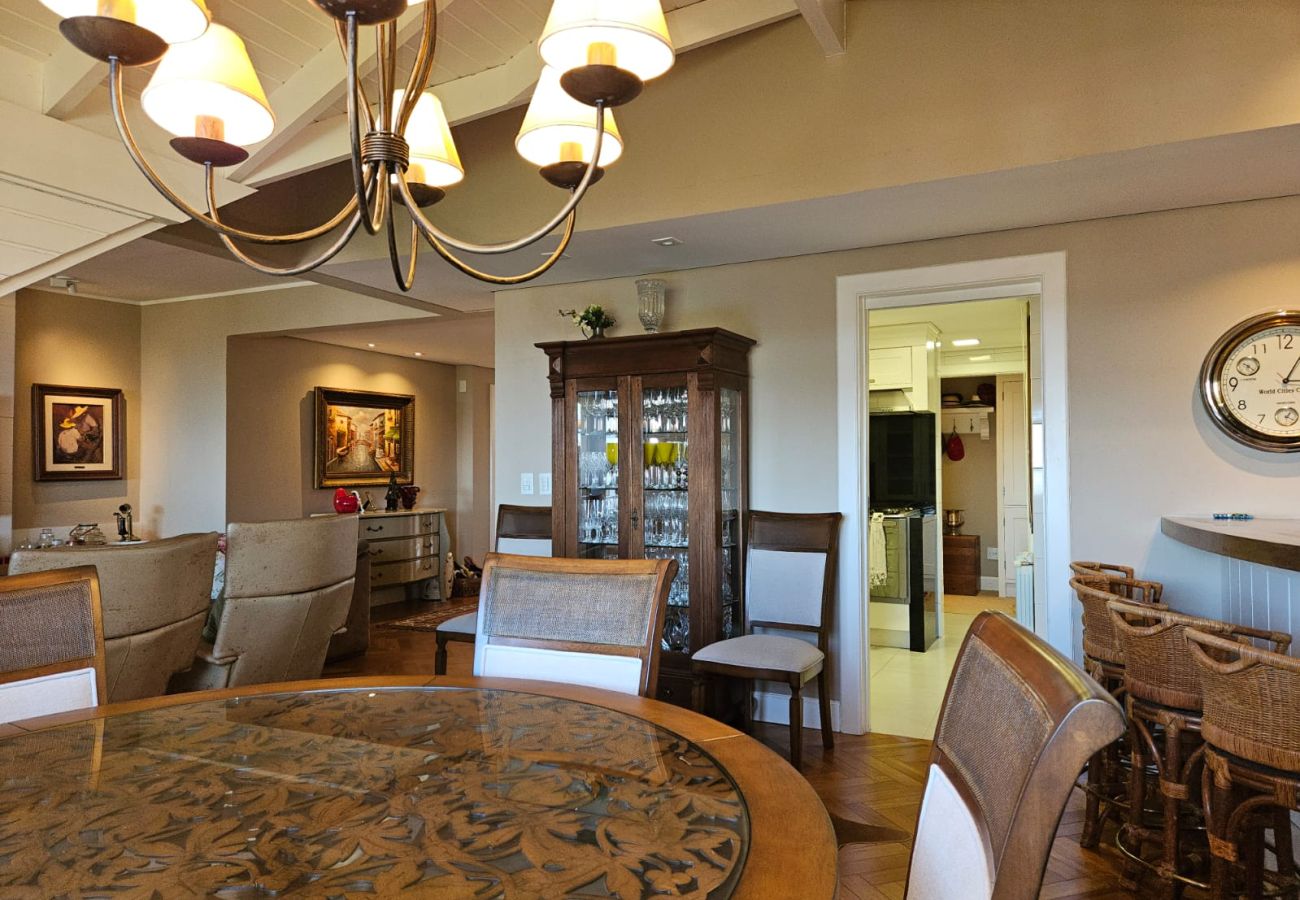 Apartamento em Gramado - COBERTURA MARAVILHOSA 3 SUÍTES NO  CENTRO REF 7776
