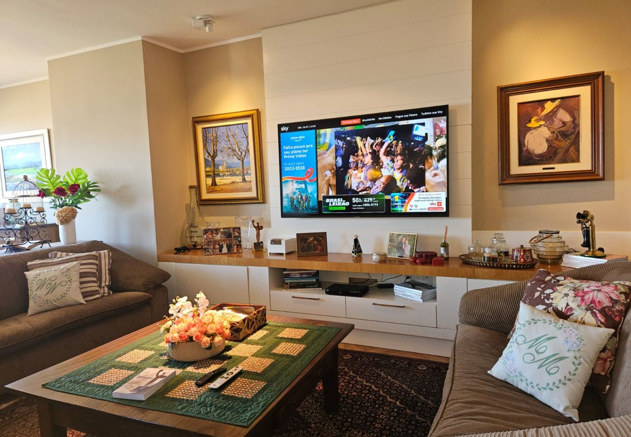 Apartamento em Gramado - COBERTURA MARAVILHOSA 3 SUÍTES NO  CENTRO REF 7776