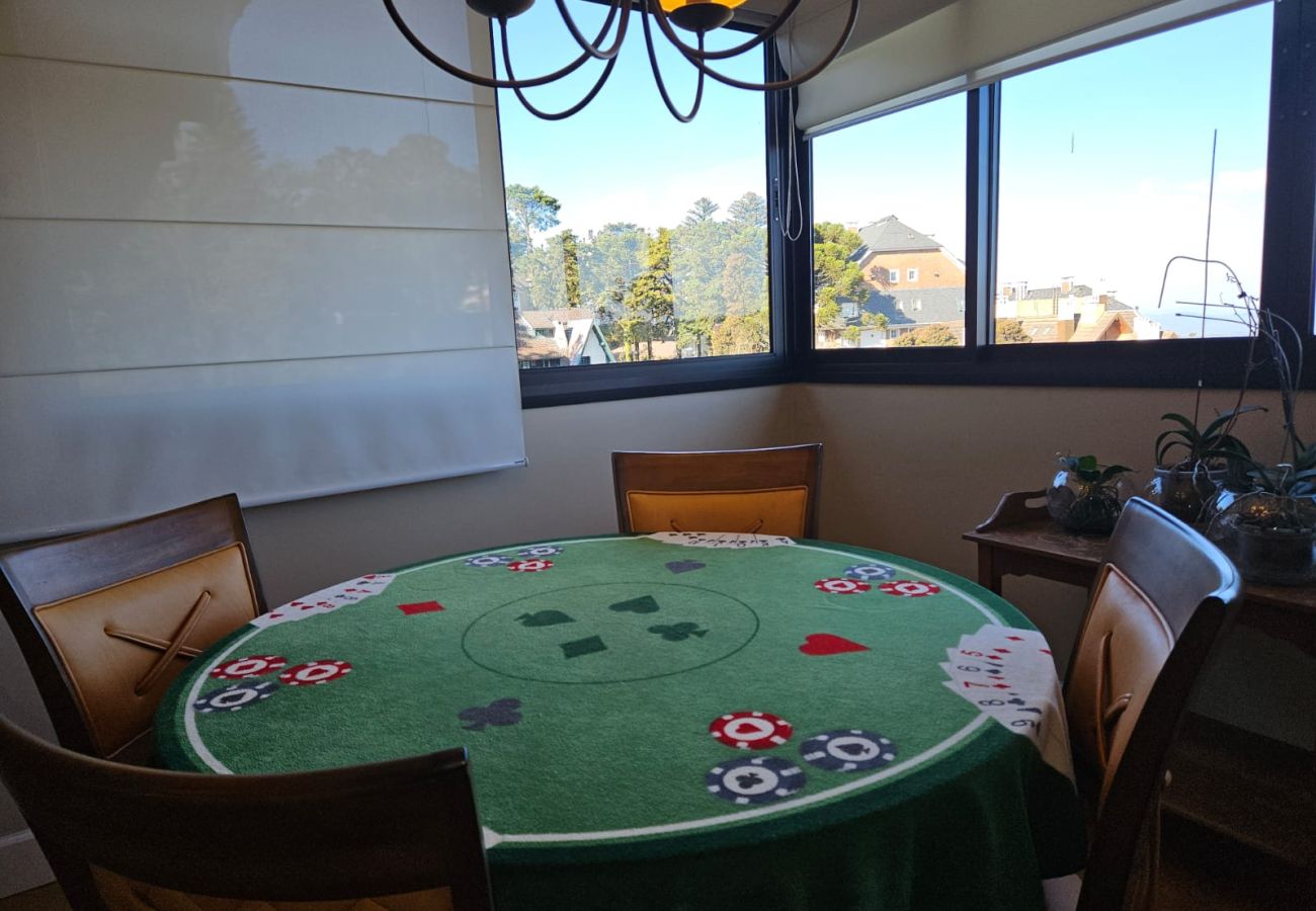 Apartamento em Gramado - COBERTURA MARAVILHOSA 3 SUÍTES NO  CENTRO REF 7776