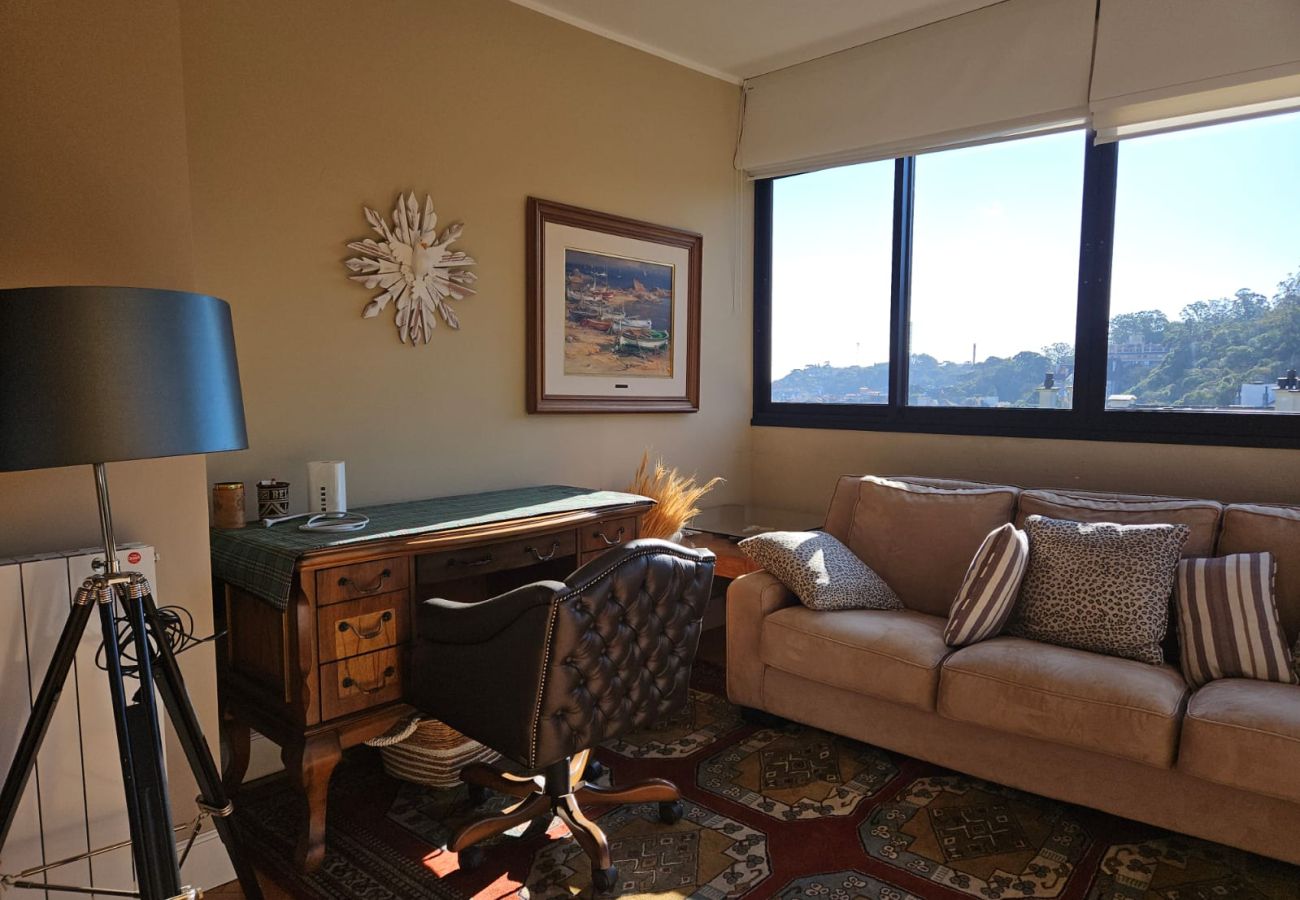 Apartamento em Gramado - COBERTURA MARAVILHOSA 3 SUÍTES NO  CENTRO REF 7776