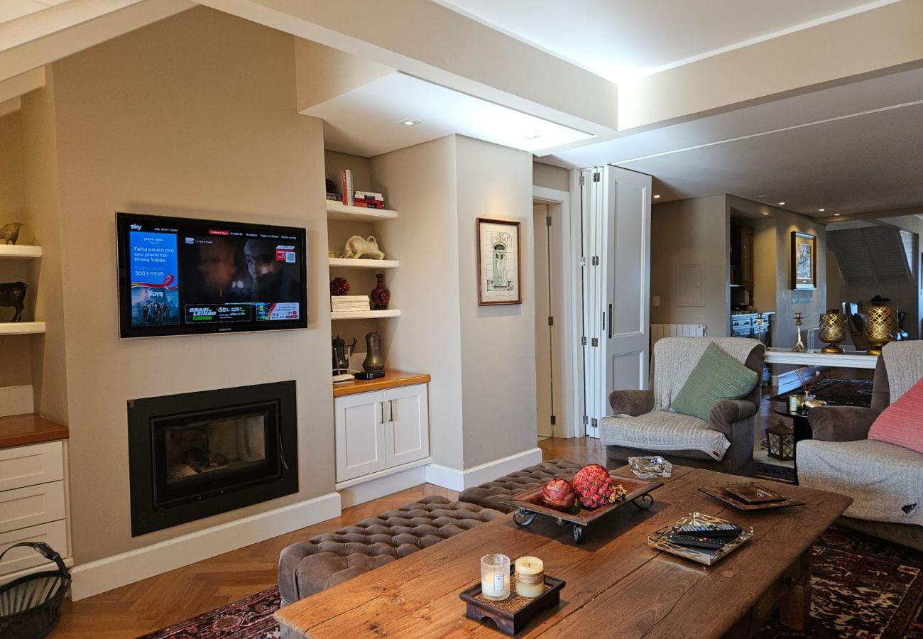 Apartamento em Gramado - COBERTURA MARAVILHOSA 3 SUÍTES NO  CENTRO REF 7776