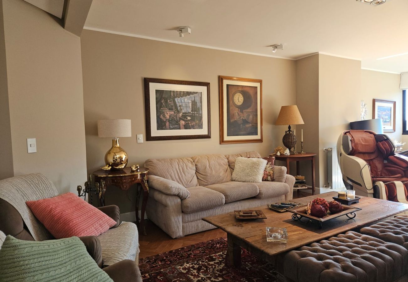 Apartamento em Gramado - COBERTURA MARAVILHOSA 3 SUÍTES NO  CENTRO REF 7776