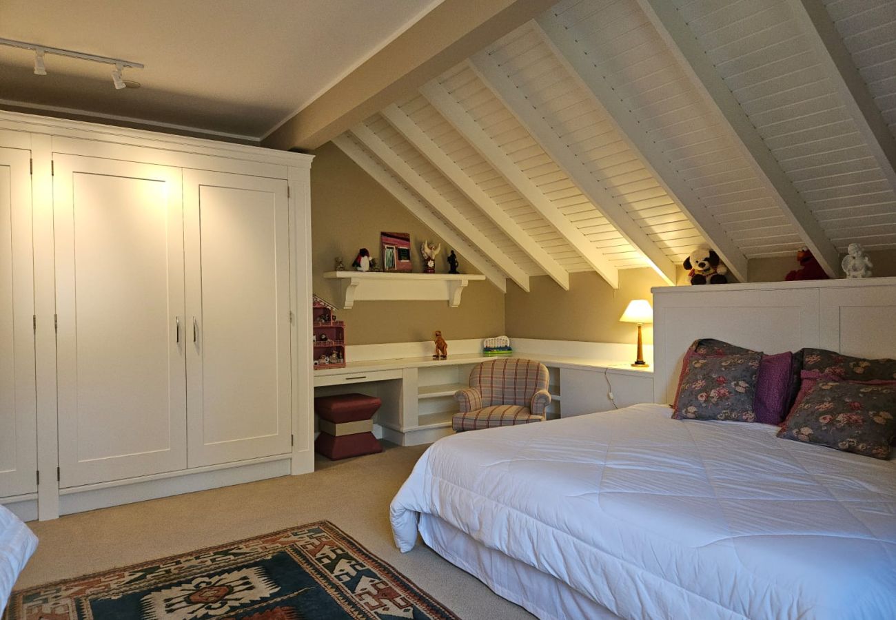 Apartamento em Gramado - COBERTURA MARAVILHOSA 3 SUÍTES NO  CENTRO REF 7776