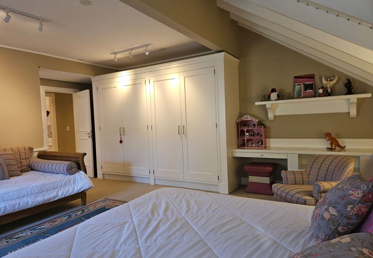 Apartamento em Gramado - COBERTURA MARAVILHOSA 3 SUÍTES NO  CENTRO REF 7776