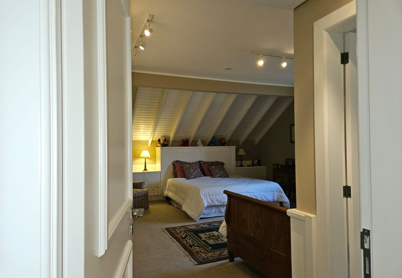 Apartamento em Gramado - COBERTURA MARAVILHOSA 3 SUÍTES NO  CENTRO REF 7776