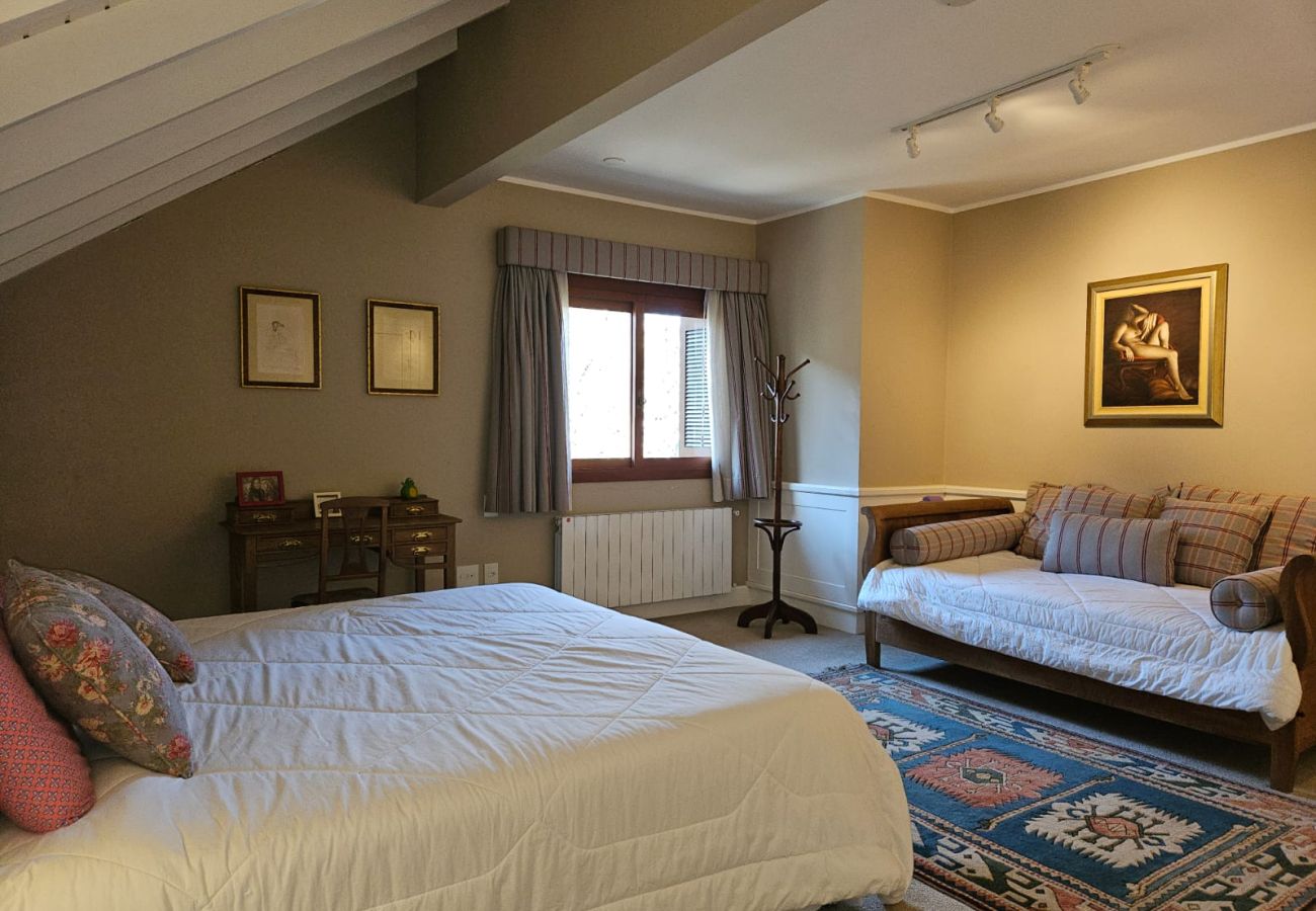 Apartamento em Gramado - COBERTURA MARAVILHOSA 3 SUÍTES NO  CENTRO REF 7776