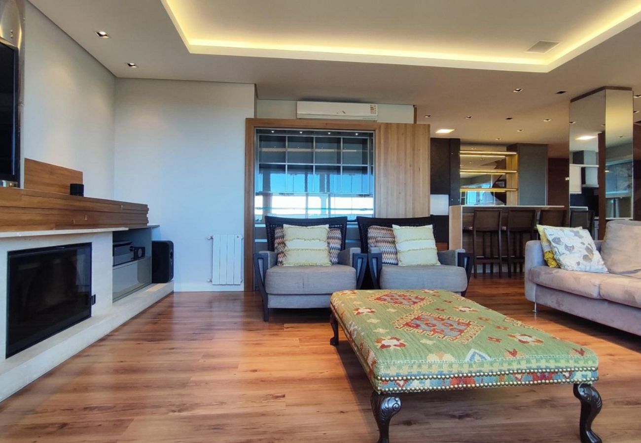 Apartamento em Gramado - APARTAMENTO DUPLEX CONDADO DE HOMELLAND REF 783255
