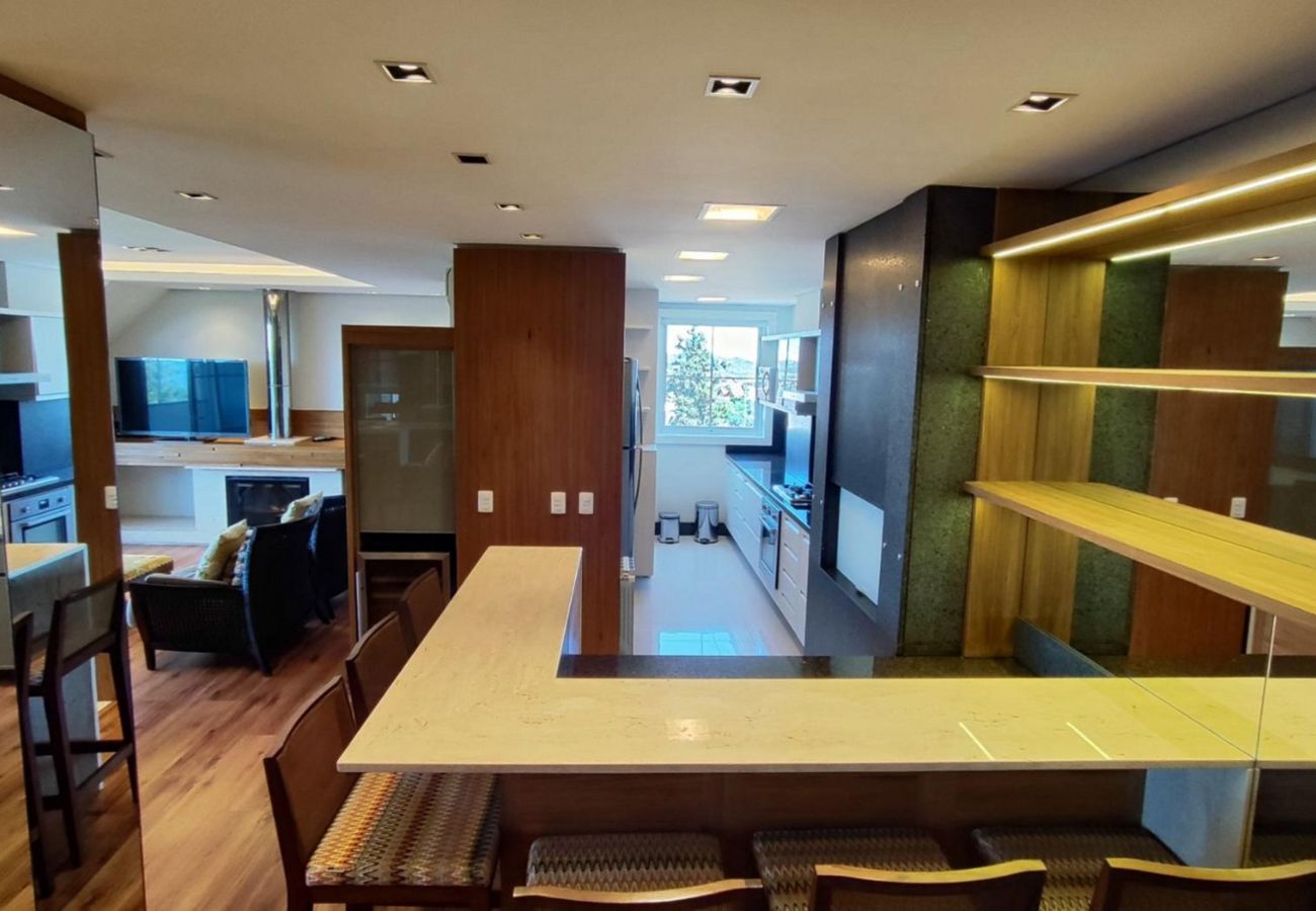 Apartamento em Gramado - APARTAMENTO DUPLEX CONDADO DE HOMELLAND REF 783255